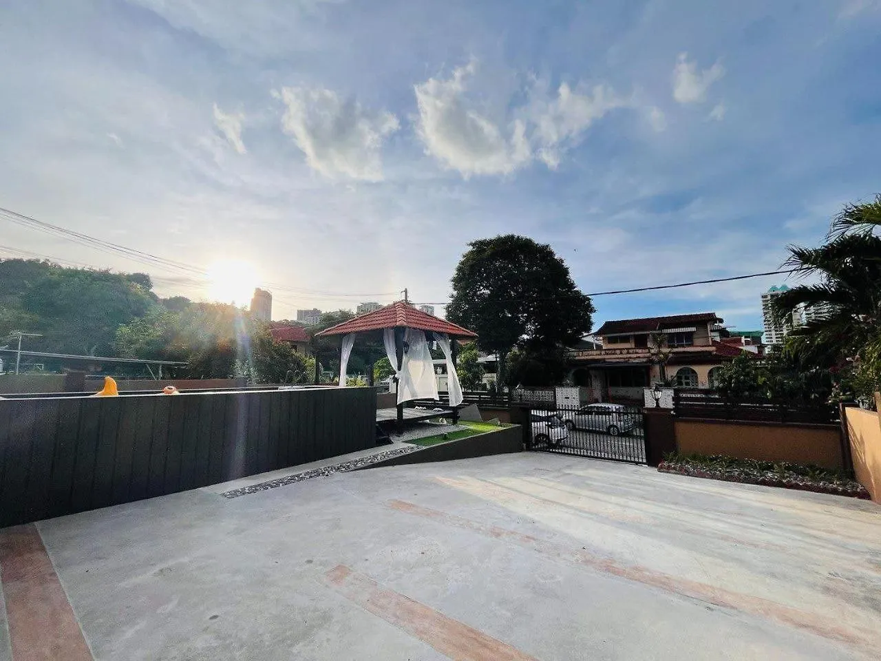 Luxe Oriental Villa By Stayco- 4K Hd Cinema & Ktv, Ps5 & Bbq Georgetown Ma­lay­sia
