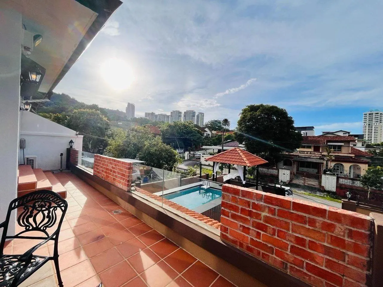 Ferienhaus Luxe Oriental Villa By Stayco- 4K Hd Cinema & Ktv, Ps5 & Bbq Georgetown